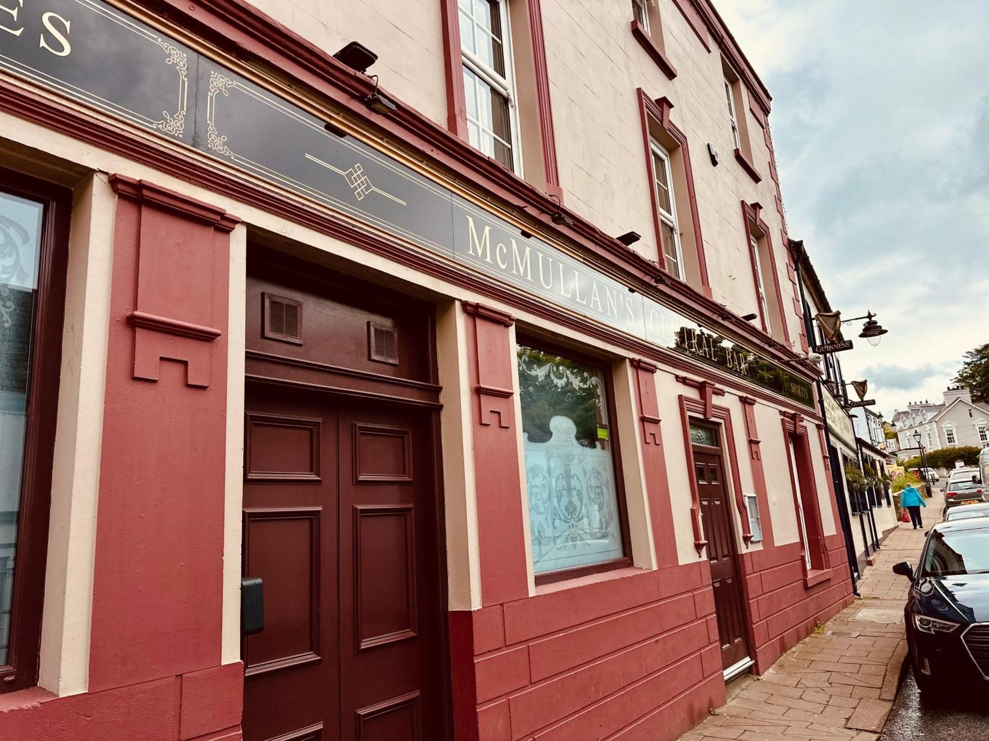 Central Bar Guesthouse Cushendall Exterior photo